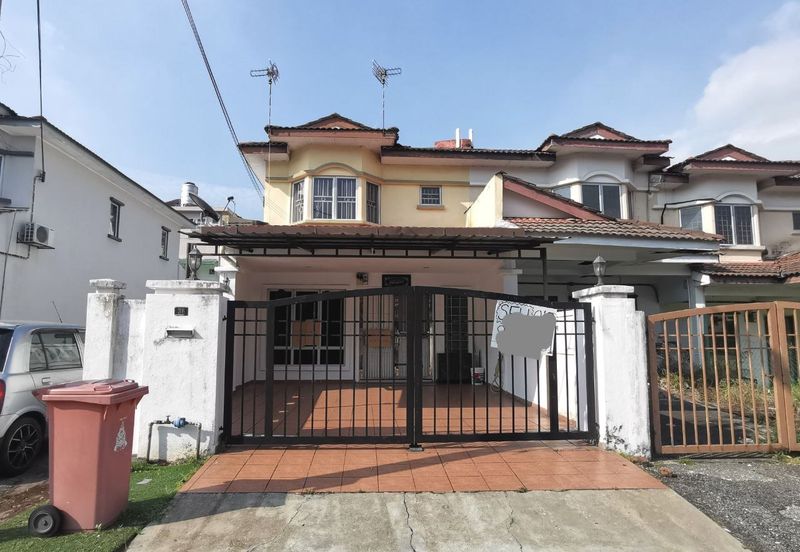 Double Saujana Damansara, Damansara Damai.    End Lot.. Renovated   Move in Condition 