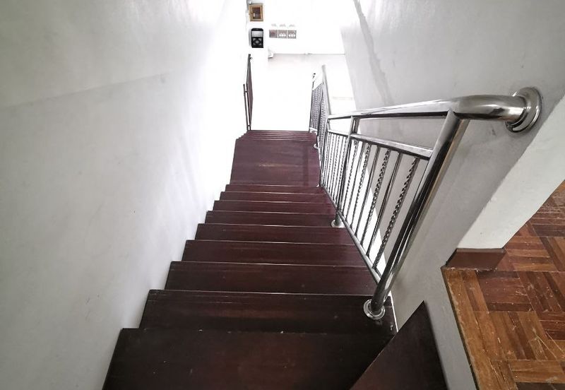 Double Saujana Damansara, Damansara Damai.    End Lot.. Renovated   Move in Condition 