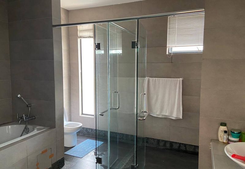 Luxury Neighborhood 2.5 Storey Semi-D Mezzo Bukit Jelutong Shah Alam