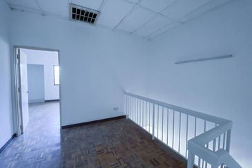 Taman Saujana Puchong