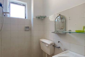 Taman Saujana Puchong