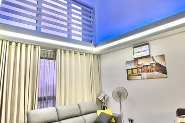 Duplex Type Laman Tasik Condominium @ Bandar Sri Permaisuri Fully Renovated Unit!!