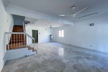 Taman Saujana Puchong