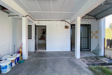 Taman Saujana Puchong