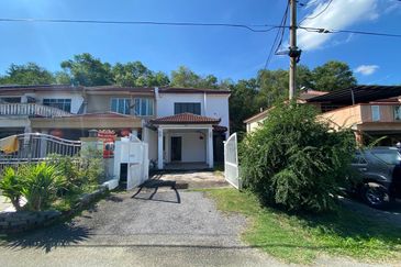 Taman Saujana Puchong