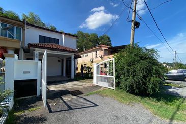 Taman Saujana Puchong