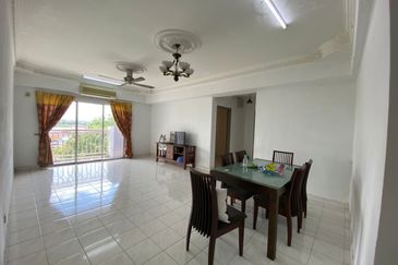 RENOVATED BRUNSFIELD SEKSYEN 13 NEAR MSU LRT3