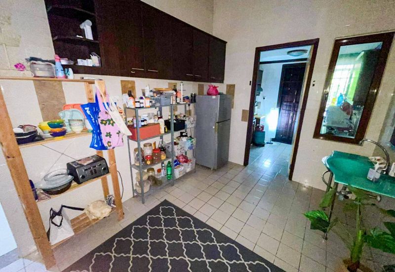 Double Storey Superlink Jalan Adang, Seksyen U8 Bukit Jelutong, Shah Alam 