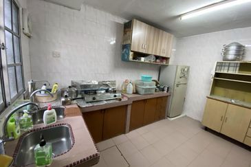 Seksyen 18, Shah Alam