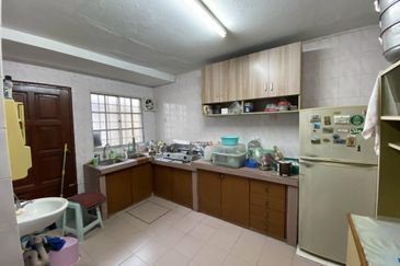 Seksyen 18, Shah Alam