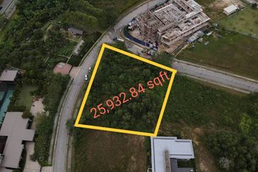 THE ENCLAVE BUKIT JELUTONG JALAN ANJUNG