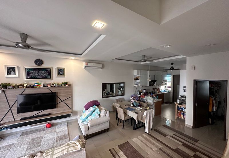 Pentas 6 @ Alam Impian