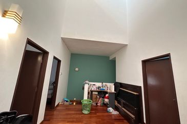 Pentas 6 @ Alam Impian