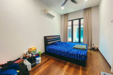 Lukisan @ Alam Impian