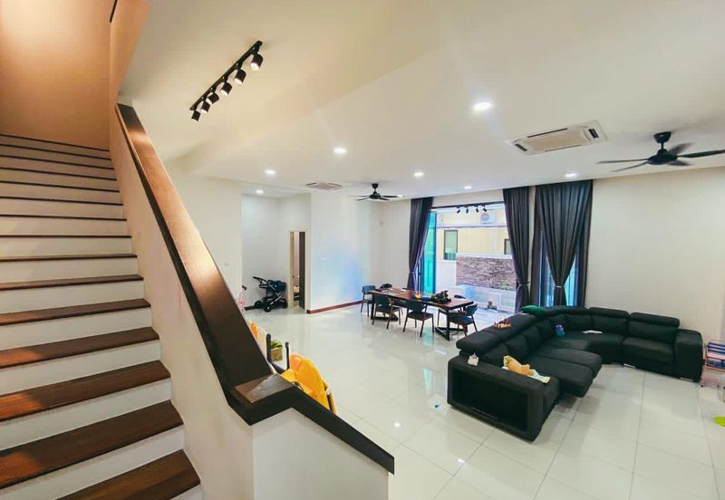 Lukisan @ Alam Impian