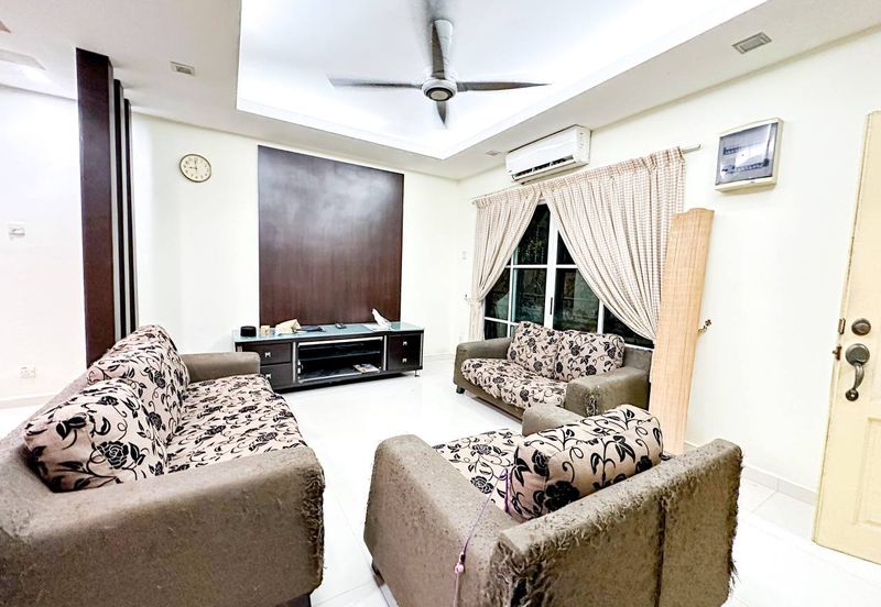 Kristal Court, Seksyen 7