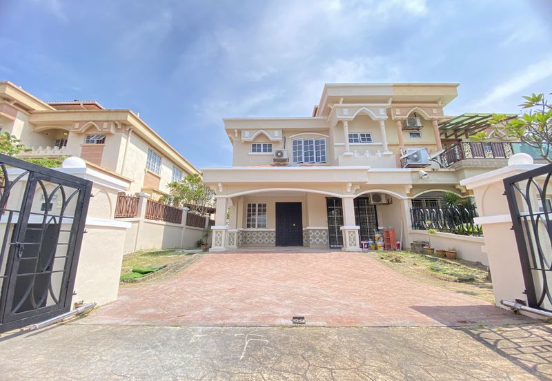 D’kayangan facing open south