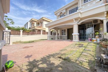 D’kayangan facing open south