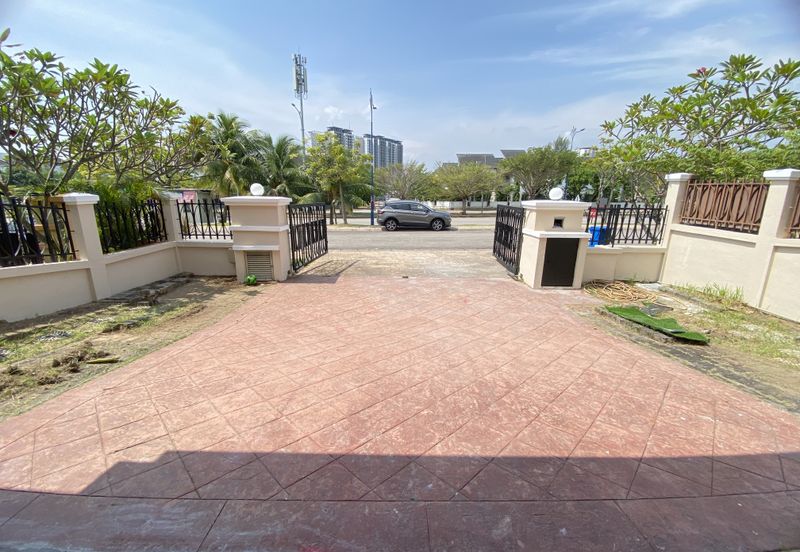 D’kayangan facing open south