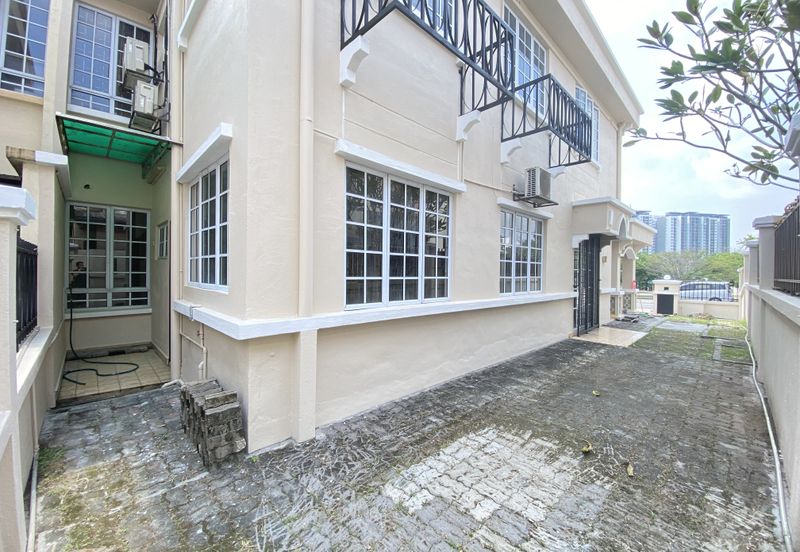 D’kayangan facing open south