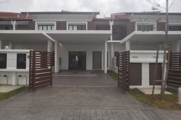 Pentas 6 @ Alam Impian