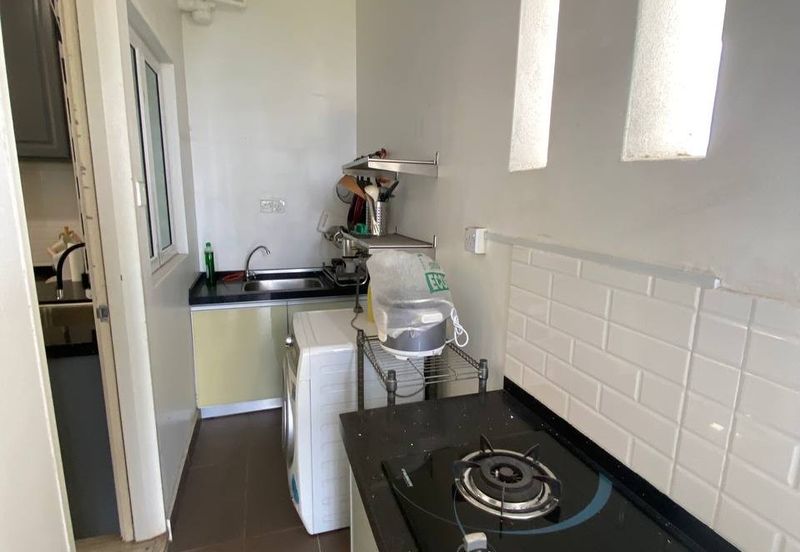 OPAL RESIDENSI CORNER UNIT