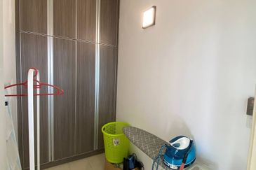 OPAL RESIDENSI CORNER UNIT