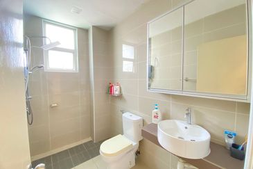 OPAL RESIDENSI CORNER UNIT