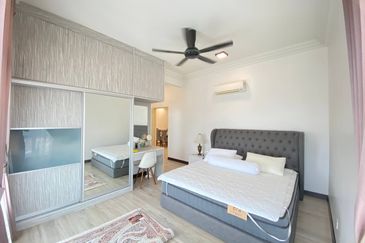 OPAL RESIDENSI CORNER UNIT