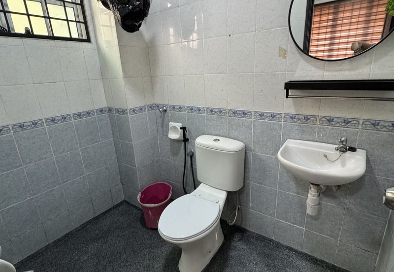 D’kayangan facing open south