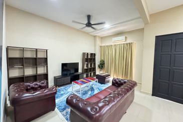 D’kayangan facing open south