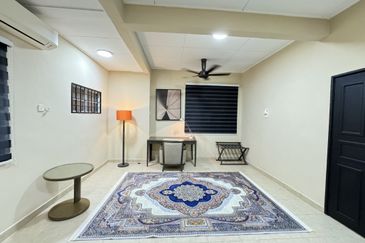 D’kayangan facing open south