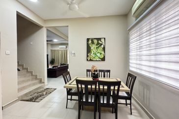 D’kayangan facing open south