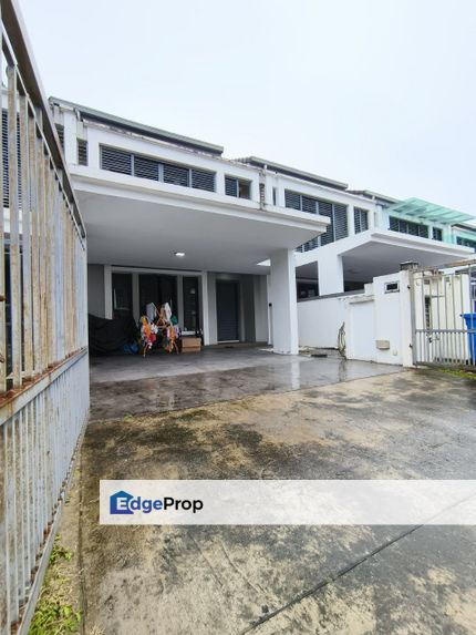 FACING OPEN FREEHOLD 22x80 AQUINA ALAM IMPIAN, Selangor, Shah Alam