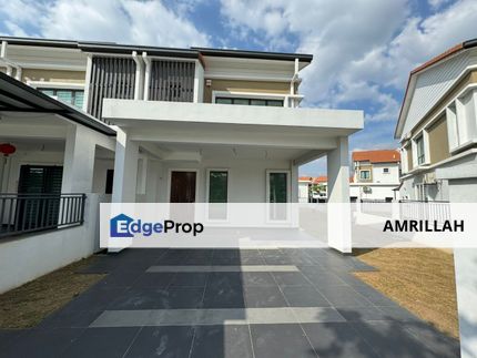 Spacious endlot with extra land facing playground, Selangor, Shah Alam