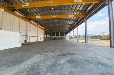 Detached Factory at Kulai For Sale