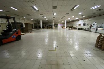 1.5 Storey Detached Factory/ Warehouse at Kawasan Perindustrian Senai 3 For Rent/Sale