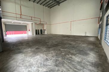 Intermediate Semi Detached Factory at Kawasan Perindustrian Senai Idaman For Rent