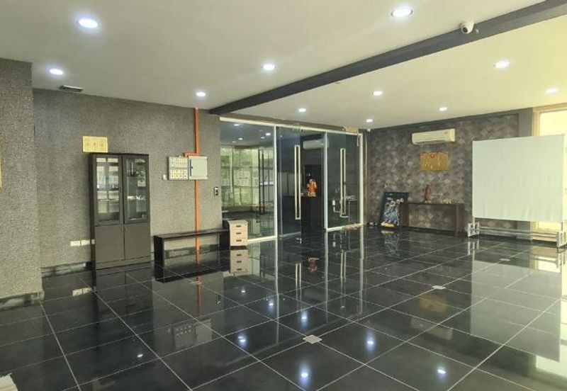 2 Storey Semi-Detached Factory at Nusa Cemerlang, Gelang Patah For Sale