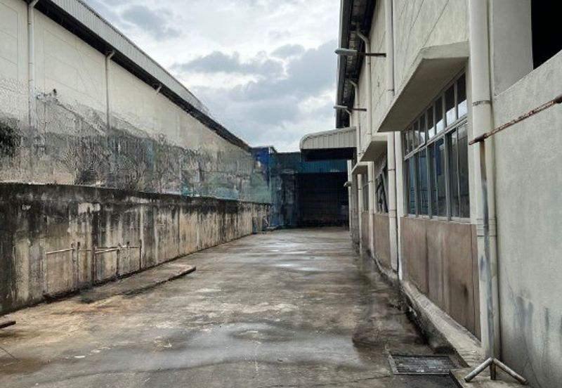 [𝑭𝒐𝒓 𝑺𝒂𝒍𝒆] 1.5 Storey Semi D Factory @ Gelang Patah 🌈 RM4.5M‼️