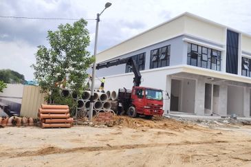 1.5 Storey Factory For Rent at Taman Perindustrian Jaya