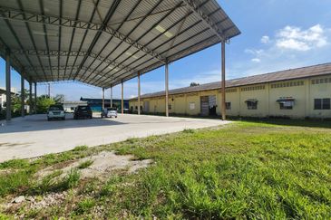 Industrial Factory at Kulai Kelapa Sawit 26 For Rent