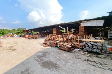 Agriculture land at Jalan permatang Kempas For Sale