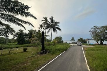 Sea Side Land at Tanjung Langsat For Sale