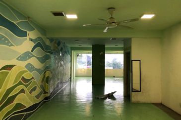 2.5 Storey Shop Lot at Kampung Baru Pandan For Rent