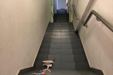 2.5 Storey Shop Lot at Kampung Baru Pandan For Rent