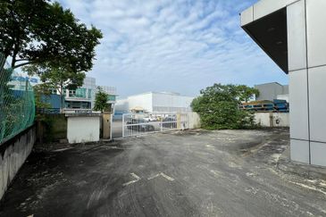 Nusa Cemerlang Industrial Park