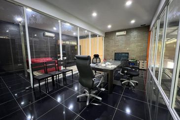 Nusa Cemerlang Industrial Park