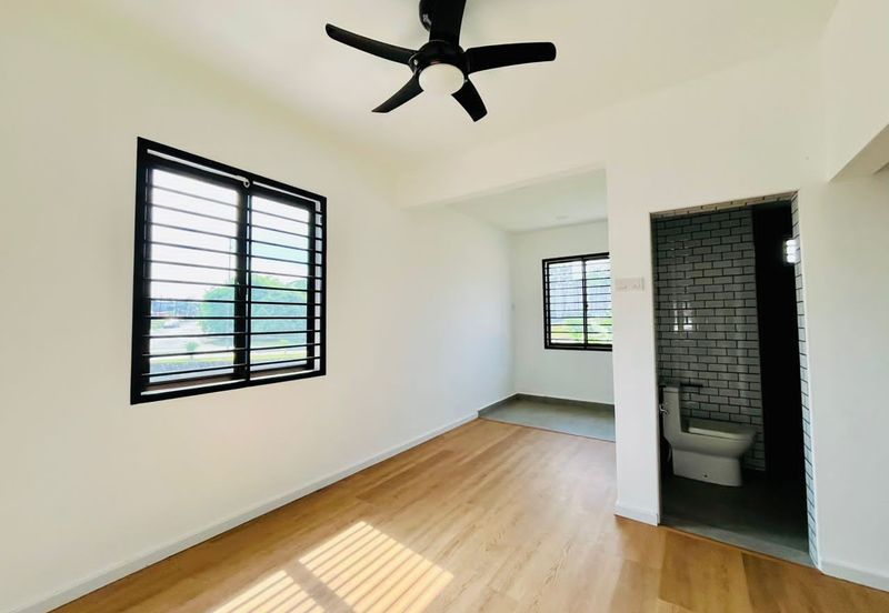 Double Storey Terrace House at Indahpura, Kulai (Jalan Teratai) For Sale