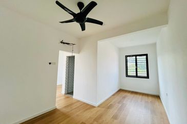 Double Storey Terrace House at Indahpura, Kulai (Jalan Teratai) For Sale